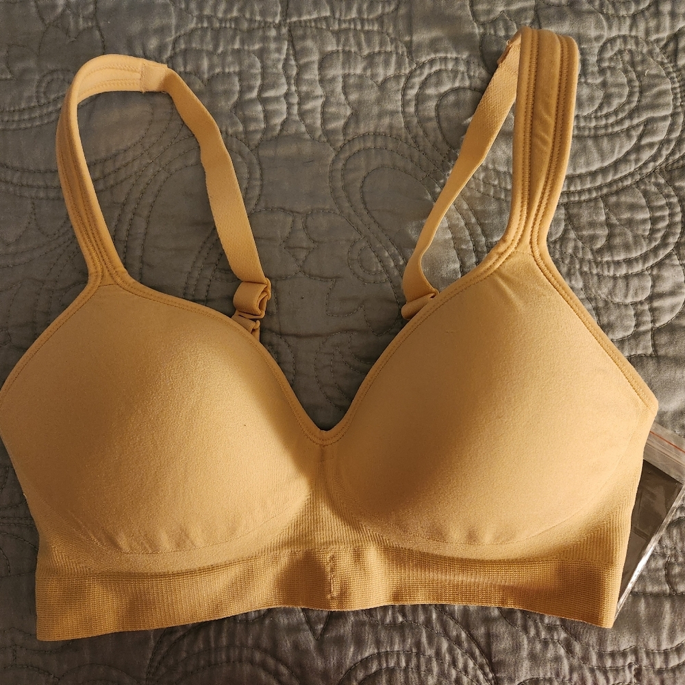 Underoutfit Bra